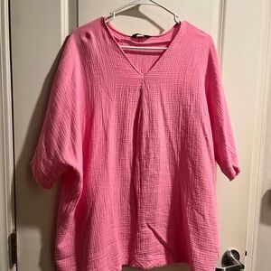 DokotooV-Neck Cotton Gauze Tunic Top in Bright Pink